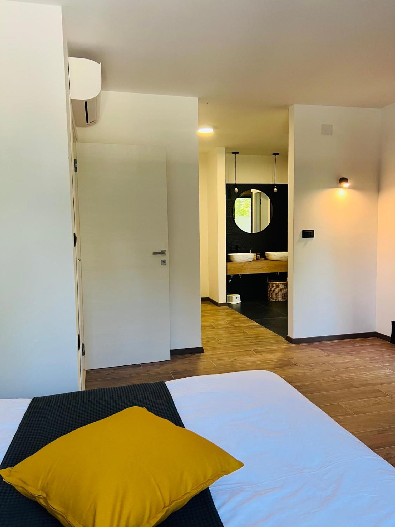 Vila Prisunca Jacuzzi & Swimming Pool Pazin Eksteriør billede